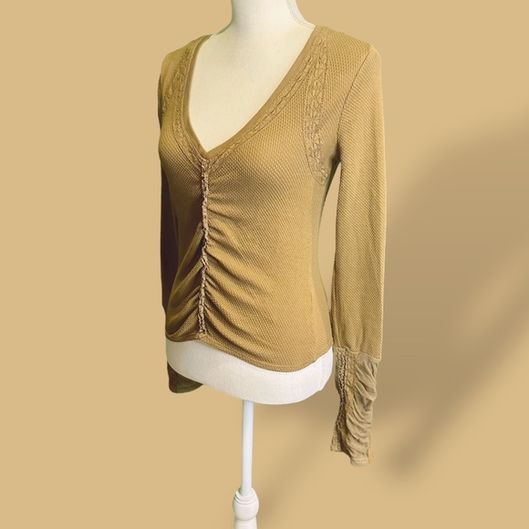 NWOT Free People ‘Wear Me Out’ Thermal Mesh Lace Cuff Sleeve Top in “Olive Leaf” - Picture 6 of 16